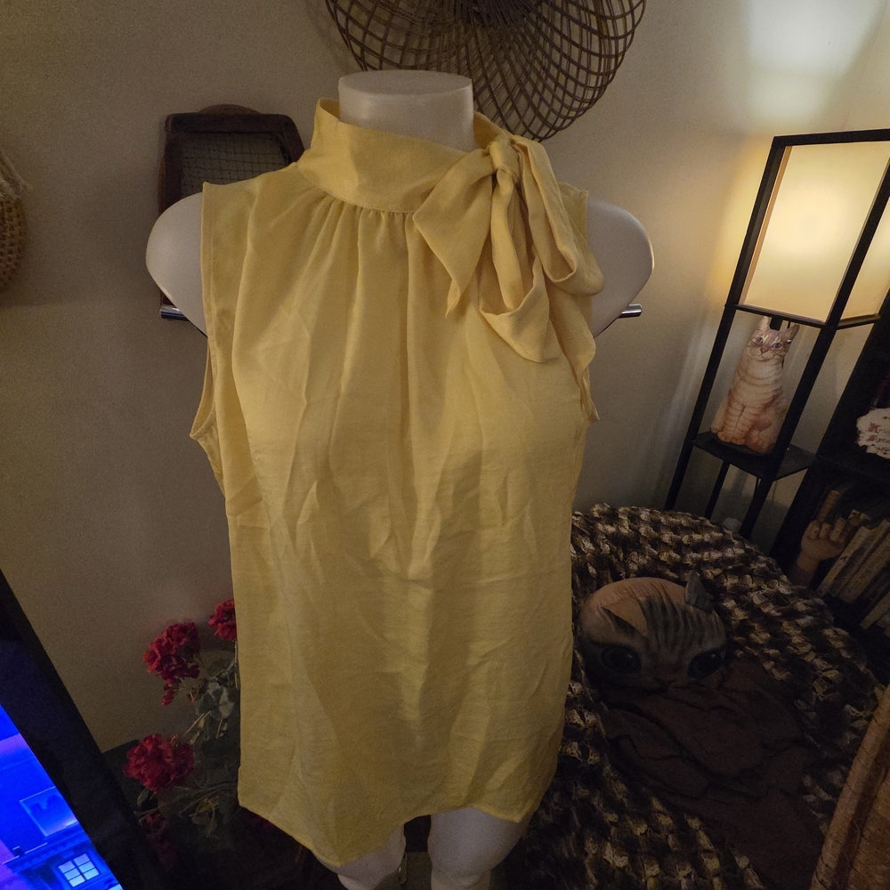 SOLD Worthington Yellow Sleeveless Blouse with Bow